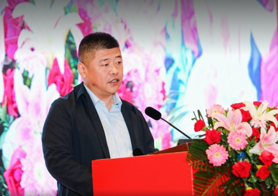 希望各界繼續(xù)通力合作、鼎力相助，不斷提高鑄鍛工藝水平